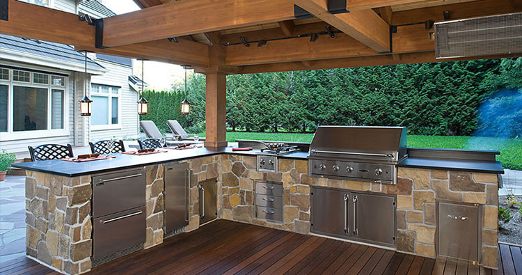 Outdoor Kitchens in Jacksonville, FL | Senior Citizen Discounts Available